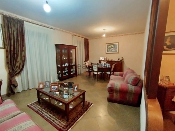 appartamento in vendita ad Aci Castello