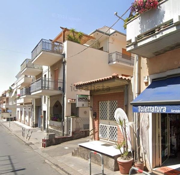 appartamento in vendita ad Aci Castello in zona Cannizzaro