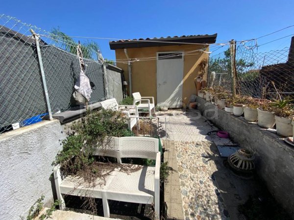 appartamento in vendita ad Aci Castello in zona Cannizzaro