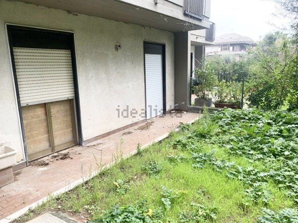 appartamento in vendita ad Aci Castello