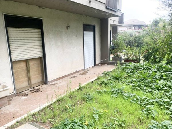 appartamento in vendita ad Aci Castello