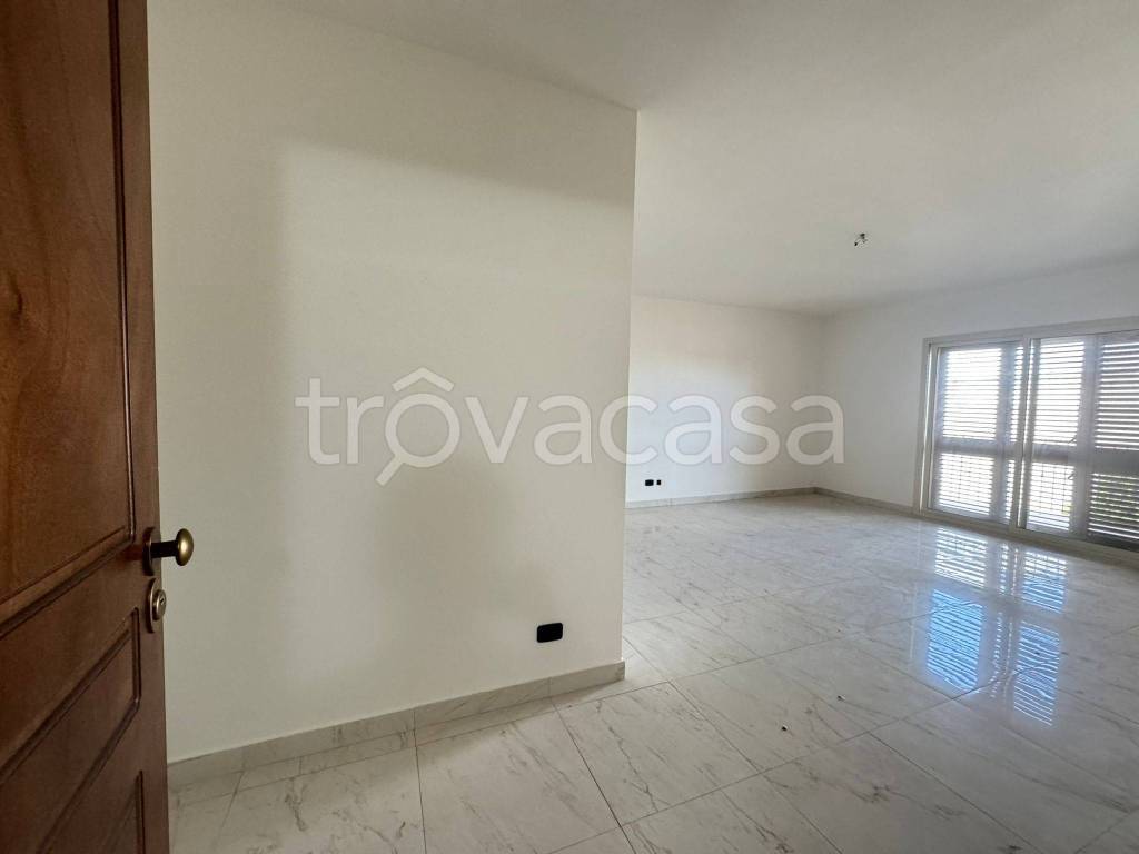appartamento in vendita ad Aci Castello