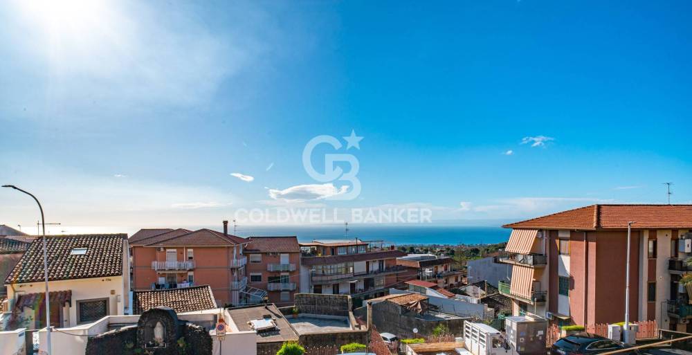 appartamento in vendita ad Aci Castello in zona Aci Trezza