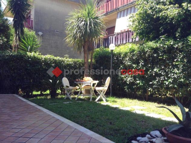 appartamento in vendita ad Aci Castello in zona Ficarazzi