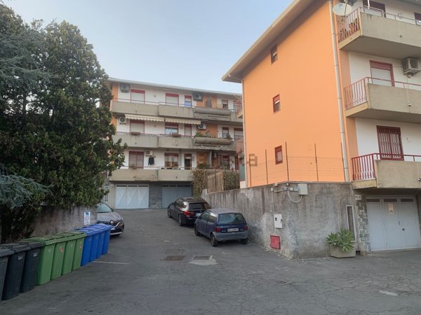 appartamento in vendita ad Aci Castello in zona Ficarazzi