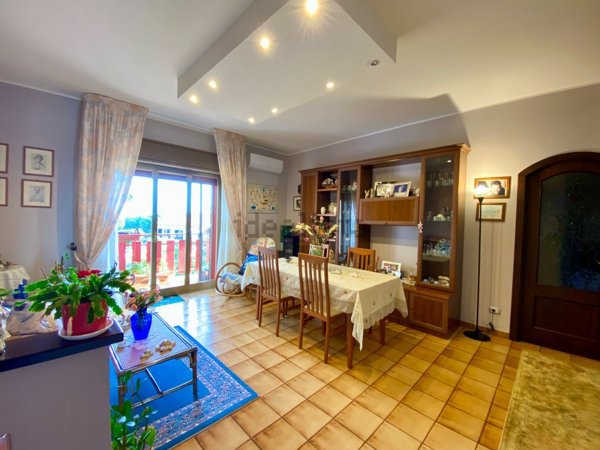 appartamento in vendita ad Aci Castello in zona Ficarazzi