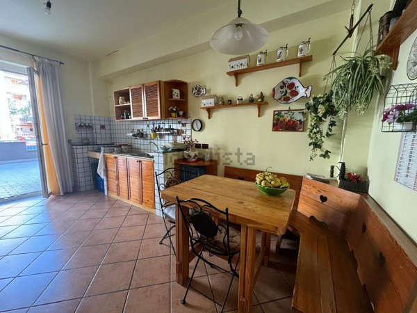 appartamento in vendita ad Aci Castello in zona Ficarazzi
