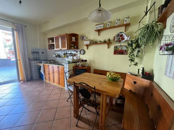 appartamento in vendita ad Aci Castello in zona Ficarazzi