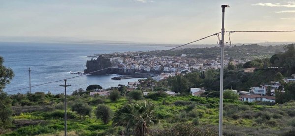 appartamento in vendita ad Aci Castello