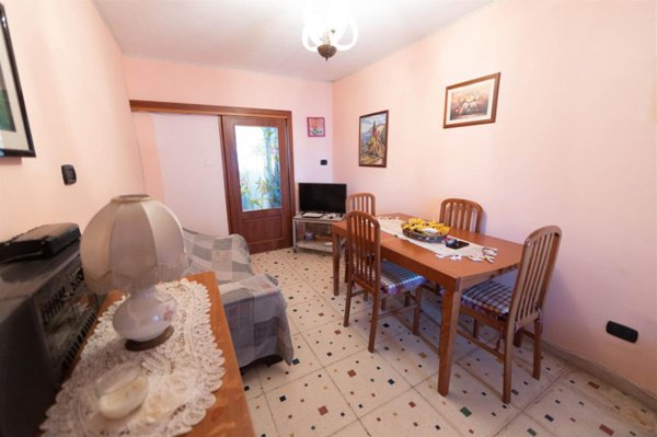 appartamento in vendita ad Aci Castello in zona Aci Trezza