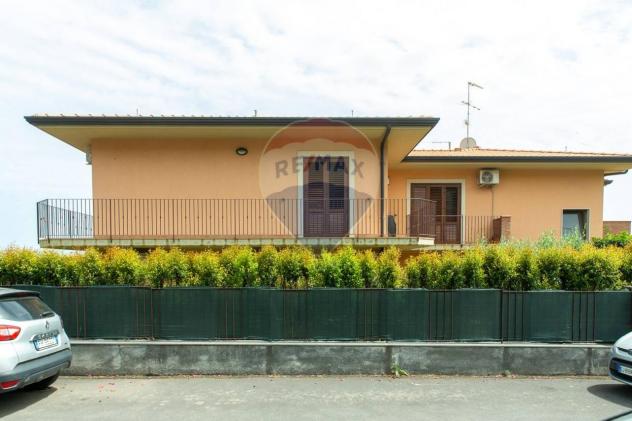 appartamento in vendita ad Aci Castello in zona Ficarazzi