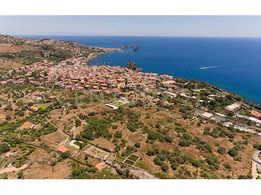 terreno industriale in vendita ad Aci Castello