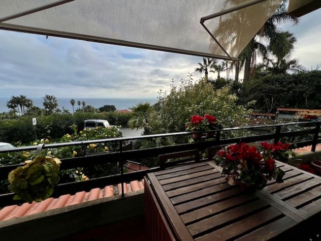 appartamento in vendita ad Aci Castello