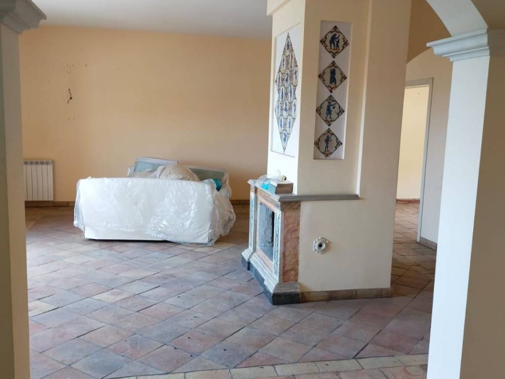 casa indipendente in vendita ad Aci Castello