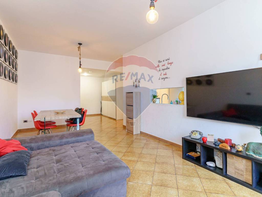 appartamento in vendita ad Aci Castello in zona Ficarazzi