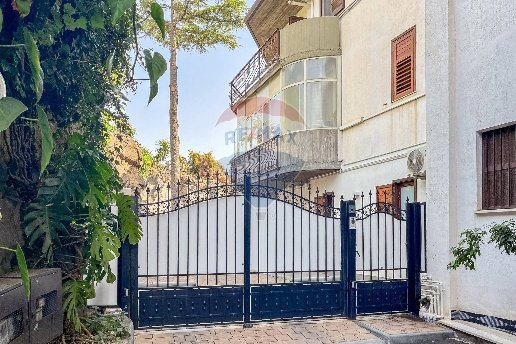 casa indipendente in vendita ad Aci Castello