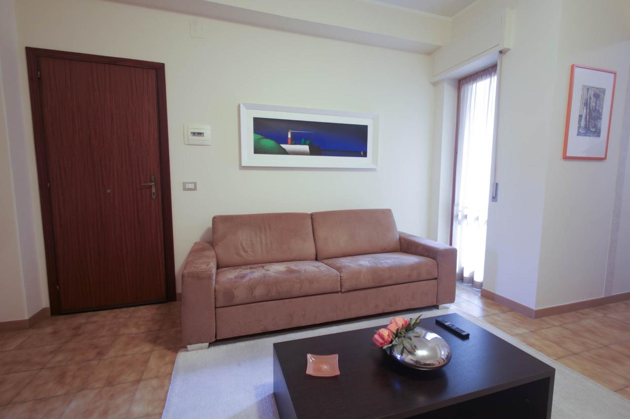 appartamento in vendita ad Aci Castello in zona Ficarazzi
