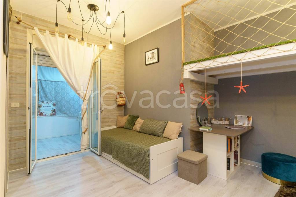 appartamento in vendita ad Aci Castello in zona Aci Trezza