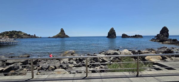 appartamento in vendita ad Aci Castello