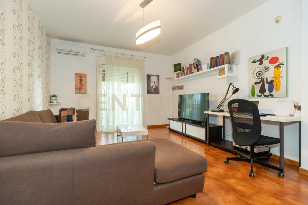appartamento in vendita ad Aci Castello in zona Ficarazzi