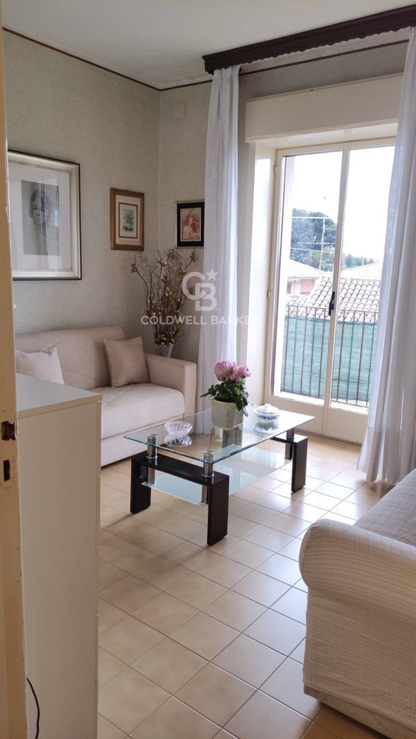 appartamento in vendita ad Aci Castello in zona Ficarazzi