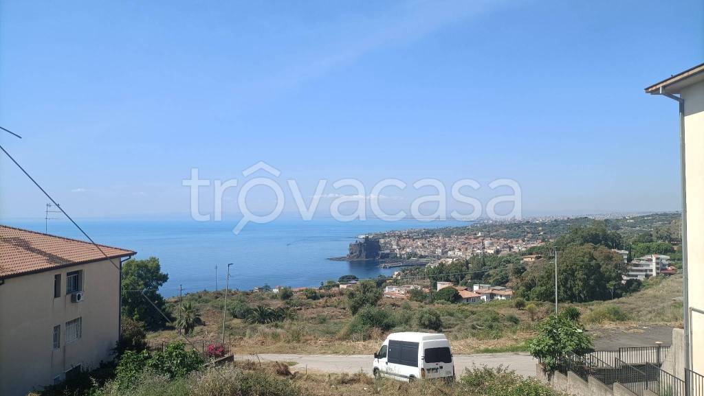 appartamento in vendita ad Aci Castello in zona Aci Trezza