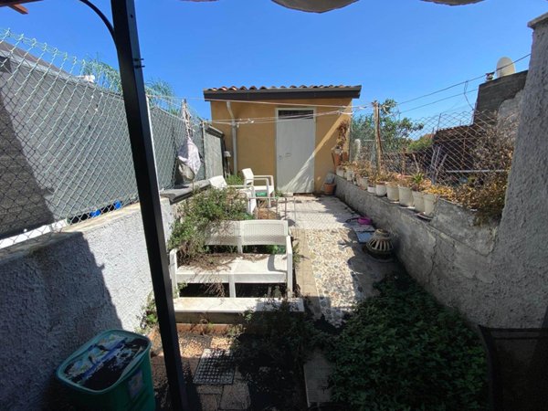 appartamento in vendita ad Aci Castello in zona Cannizzaro