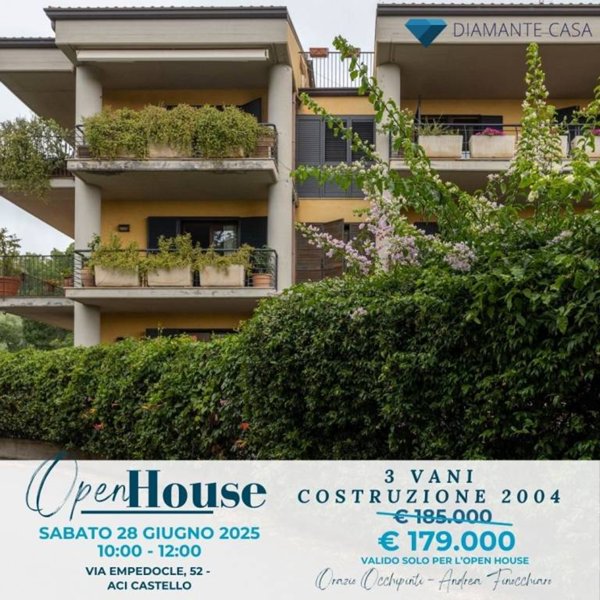 appartamento in vendita ad Aci Castello