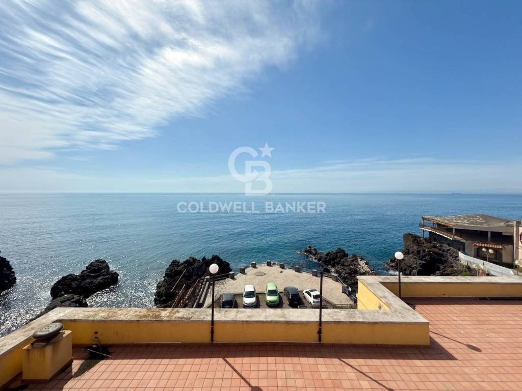villa in vendita ad Aci Castello