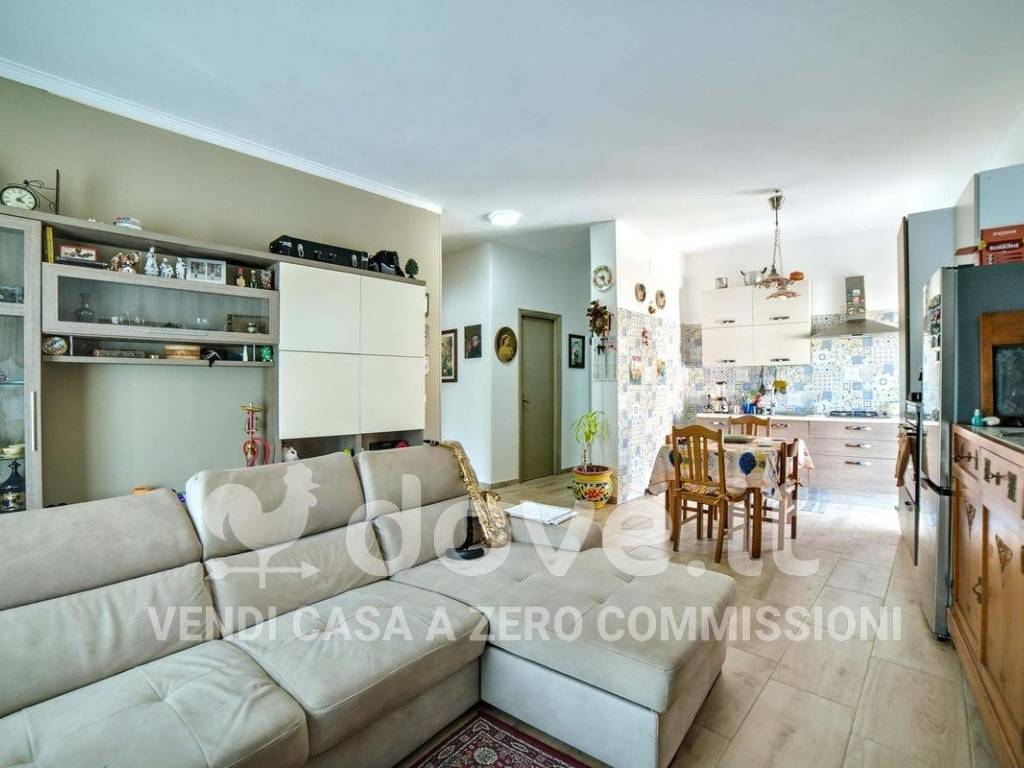 appartamento in vendita ad Aci Castello in zona Ficarazzi