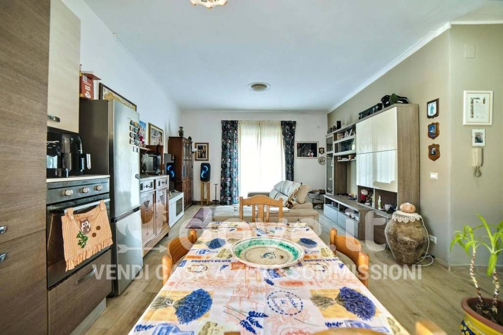 appartamento in vendita ad Aci Castello in zona Ficarazzi