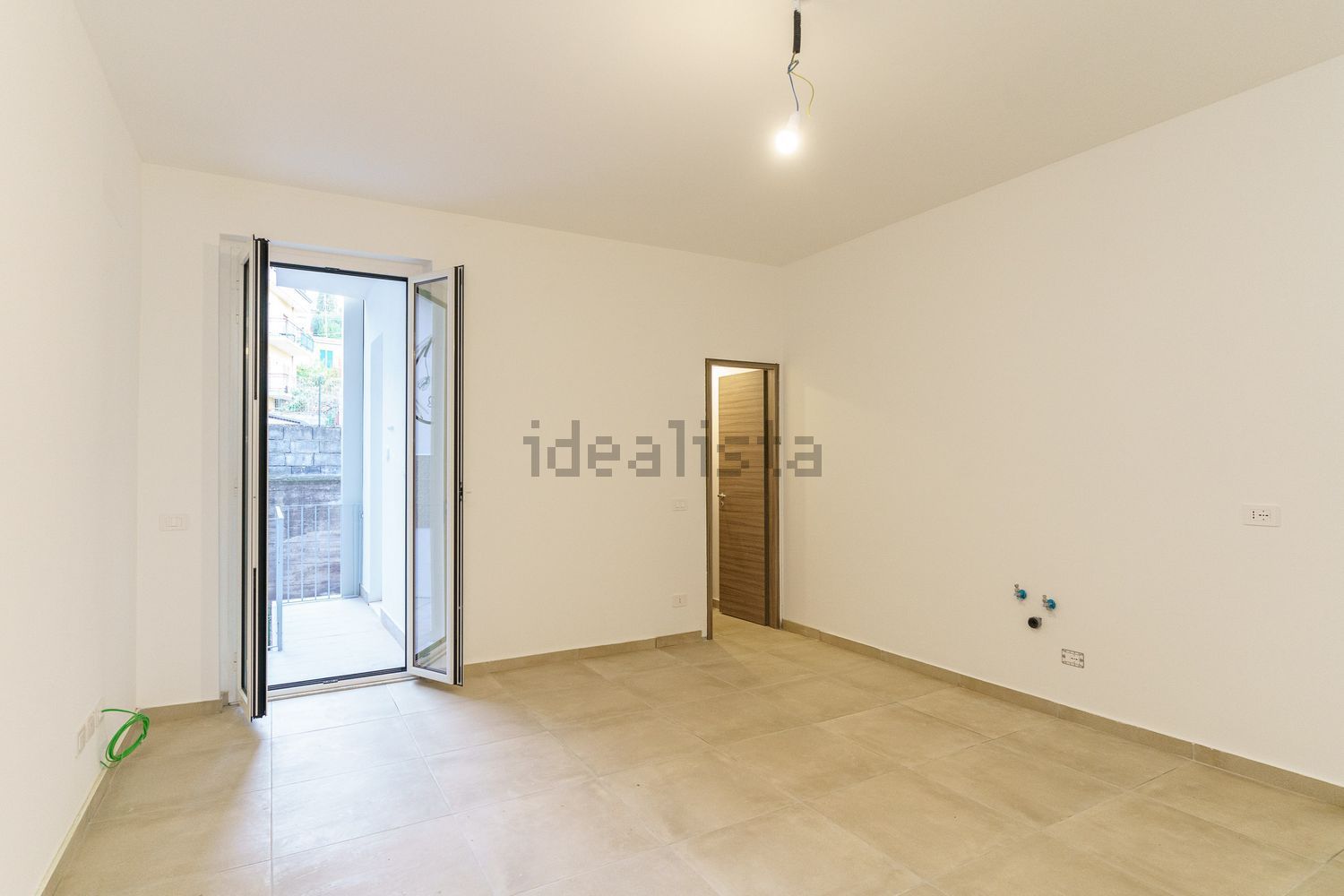 appartamento in vendita ad Aci Castello