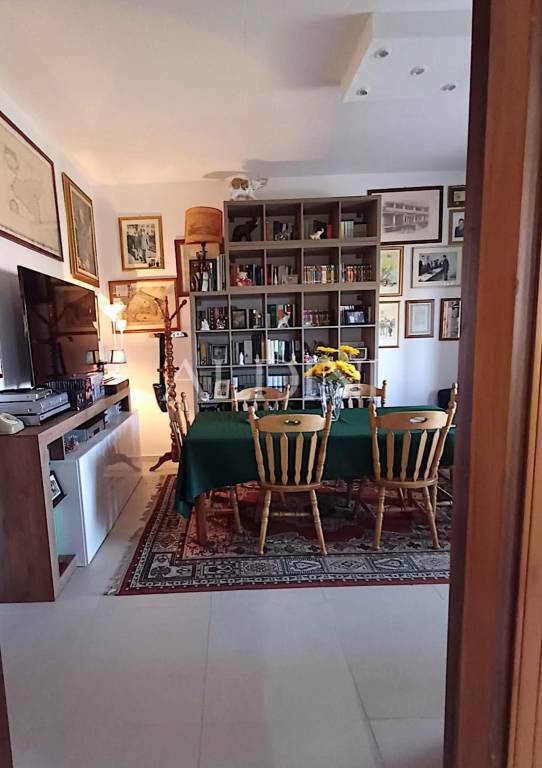 appartamento in vendita ad Aci Castello
