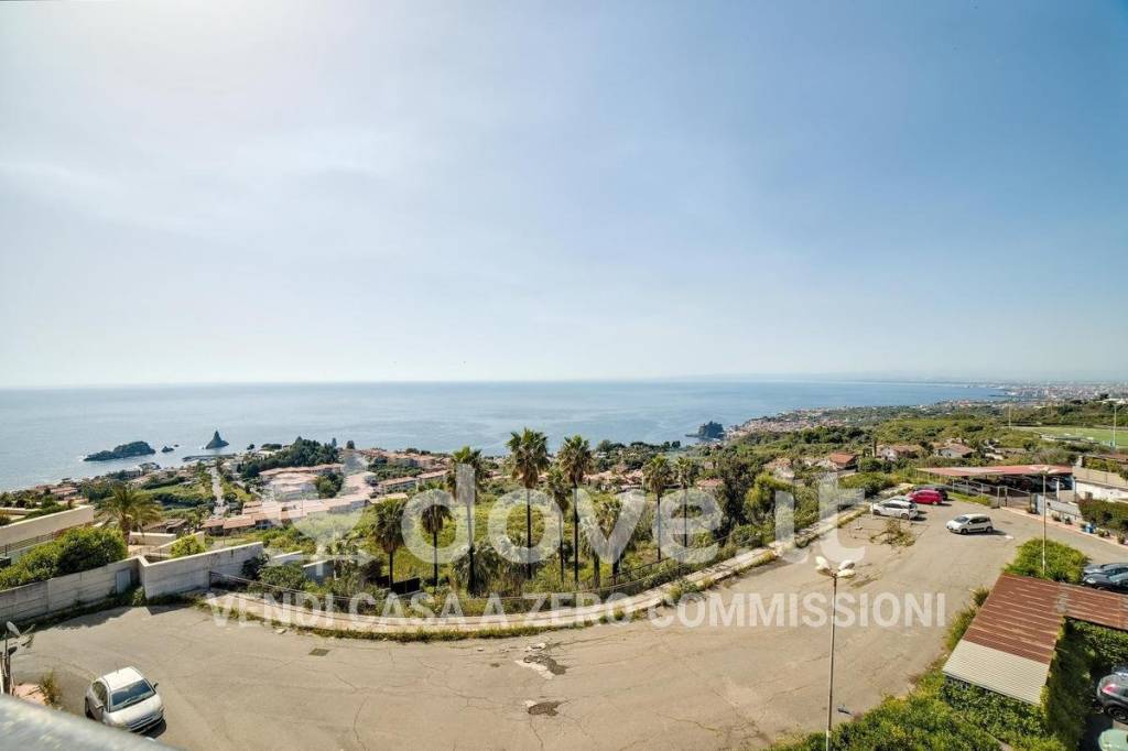 appartamento in vendita ad Aci Castello in zona Aci Trezza