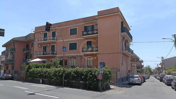 appartamento in vendita ad Aci Castello in zona Cannizzaro