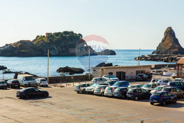casa indipendente in vendita ad Aci Castello
