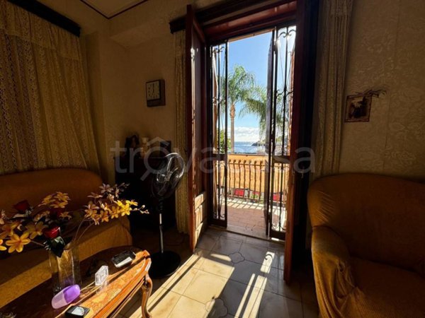 villa in vendita ad Aci Castello