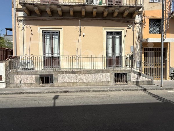 appartamento in vendita ad Aci Castello in zona Cannizzaro