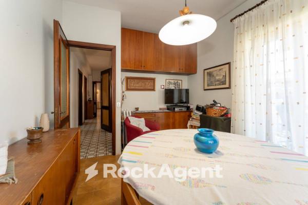 appartamento in vendita ad Aci Castello