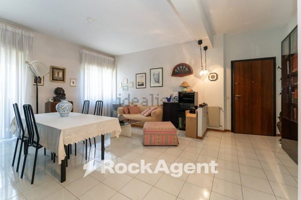 appartamento in vendita ad Aci Castello