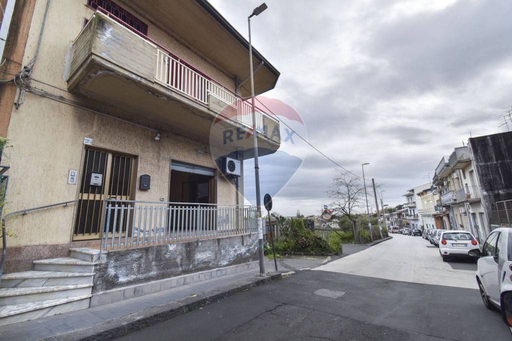 villa in vendita ad Aci Castello in zona Cannizzaro