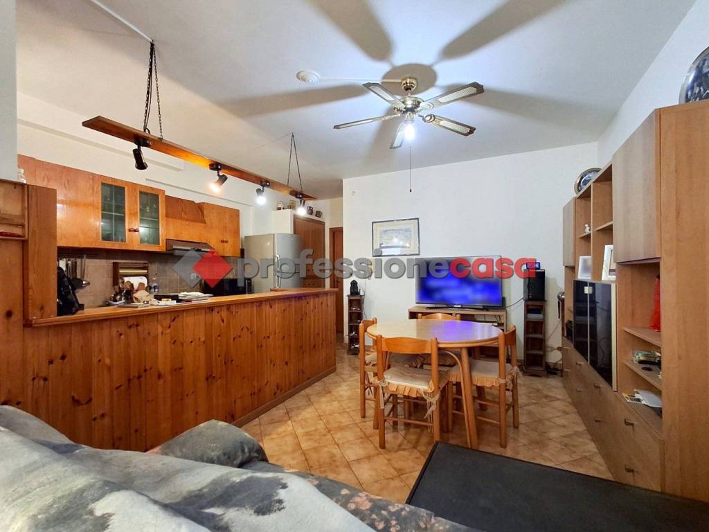 appartamento in vendita ad Aci Castello