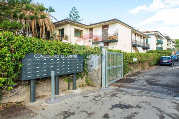 villa in vendita ad Aci Castello