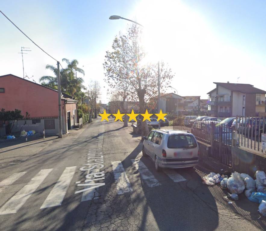 appartamento in vendita ad Aci Castello