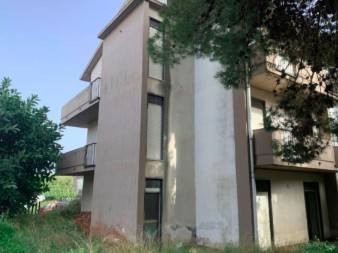 appartamento in vendita ad Aci Castello