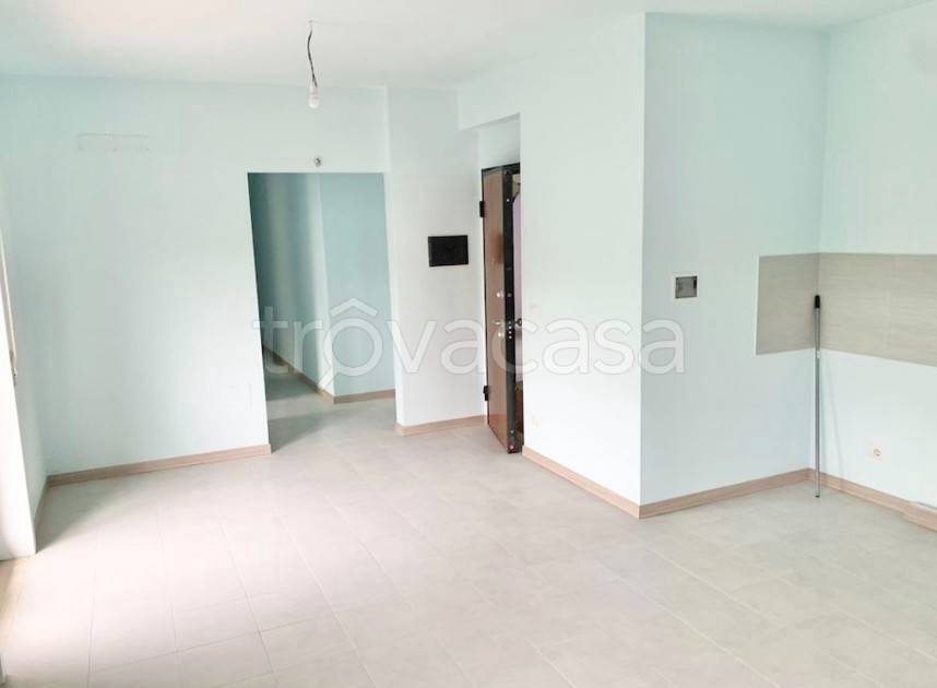 appartamento in vendita ad Aci Castello