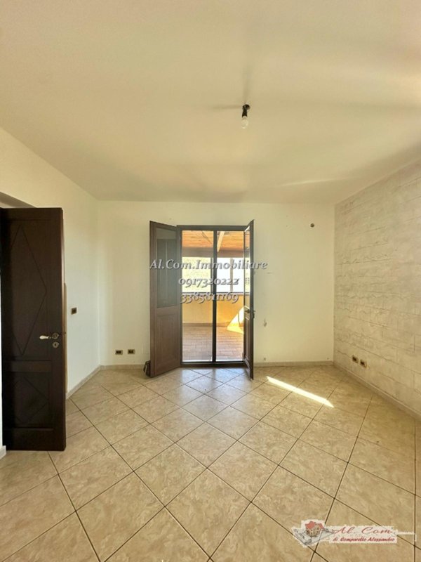 appartamento in vendita ad Aci Castello in zona Ficarazzi