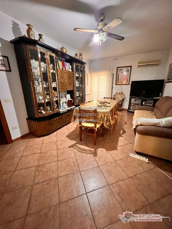 appartamento in vendita ad Aci Castello in zona Ficarazzi