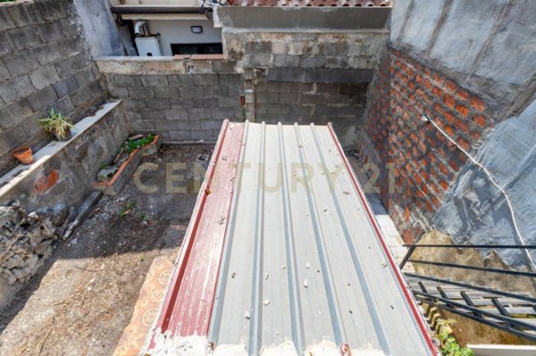 casa indipendente in vendita ad Aci Castello