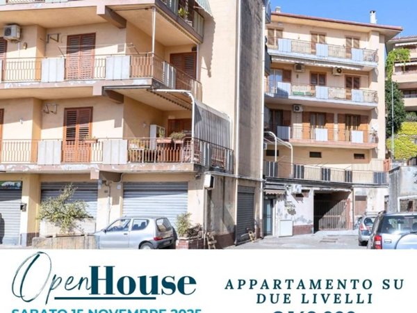 appartamento in vendita ad Aci Castello in zona Ficarazzi
